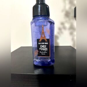 Bath & Body Works Emily in Paris Lavender foaming hand soap